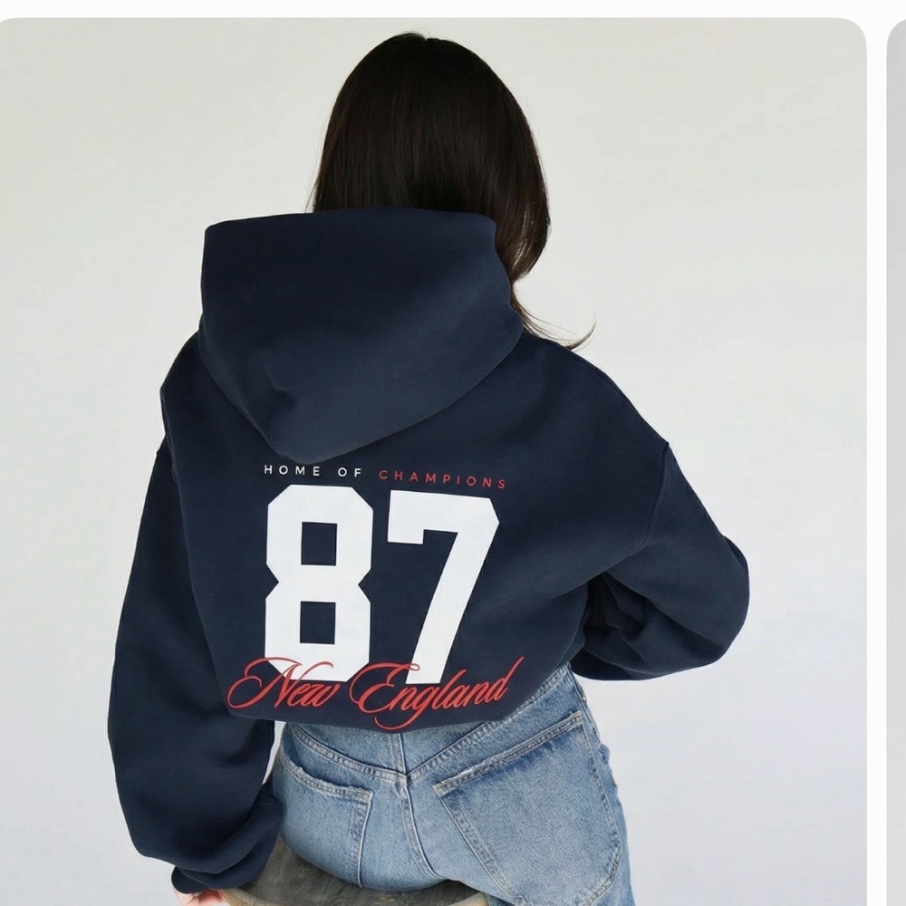 1987 LIMITED SOLD OUT New England Champion Navy Hoodie Size: L unisex oversized